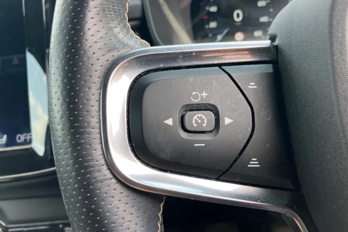 2020 Volvo Xc40
