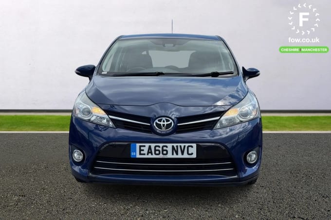 2016 Toyota Verso