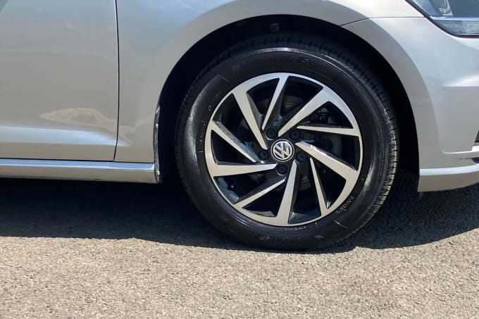 2019 Volkswagen Golf