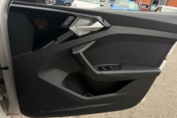 2022 Audi A1