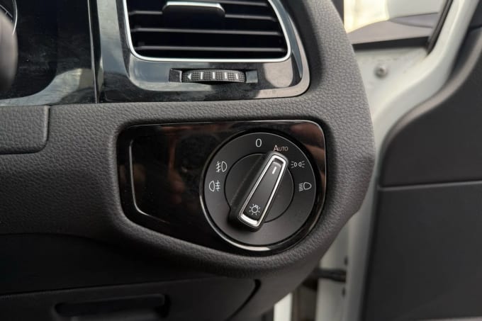 2019 Volkswagen Golf