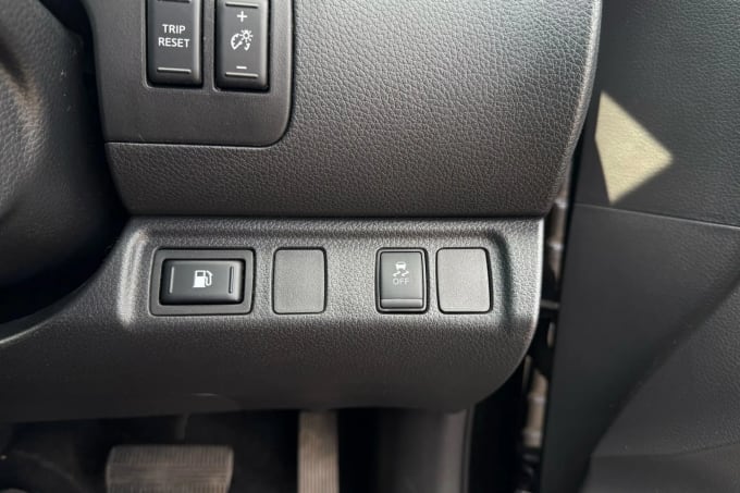 2021 Nissan Navara