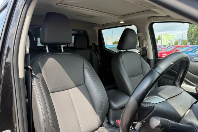 2021 Nissan Navara