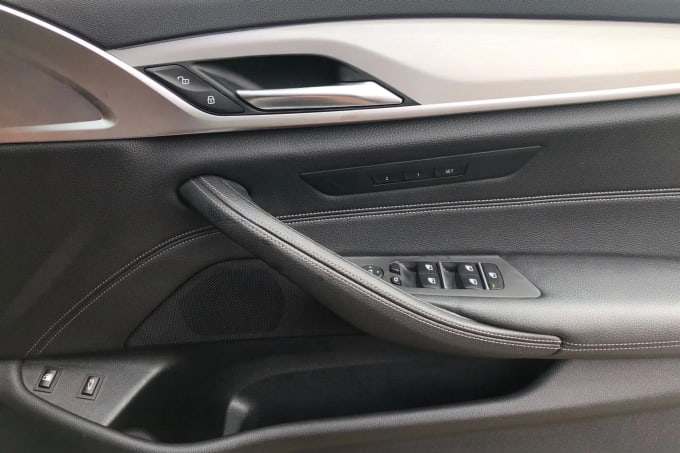 2021 BMW 5 Series