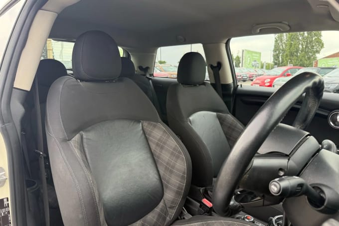 2016 Mini Hatch