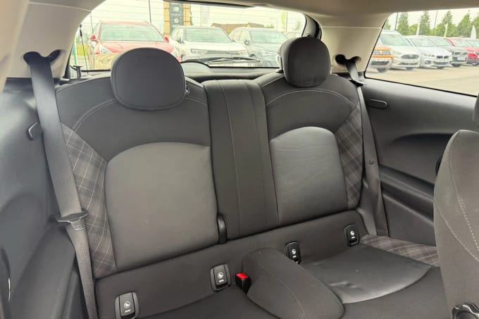 2016 Mini Hatch