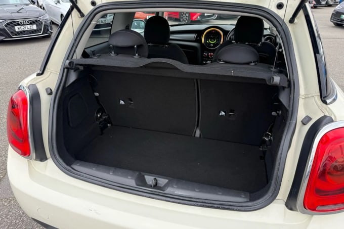 2016 Mini Hatch