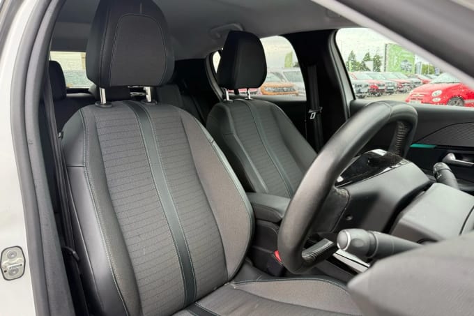 2020 Peugeot 208