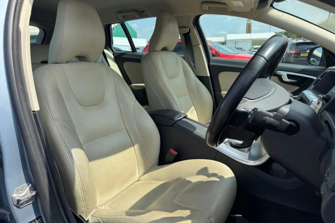 2017 Volvo V60