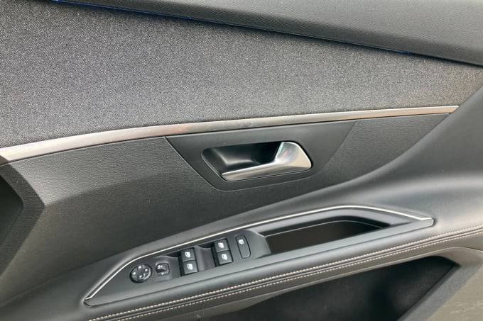 2019 Peugeot 5008