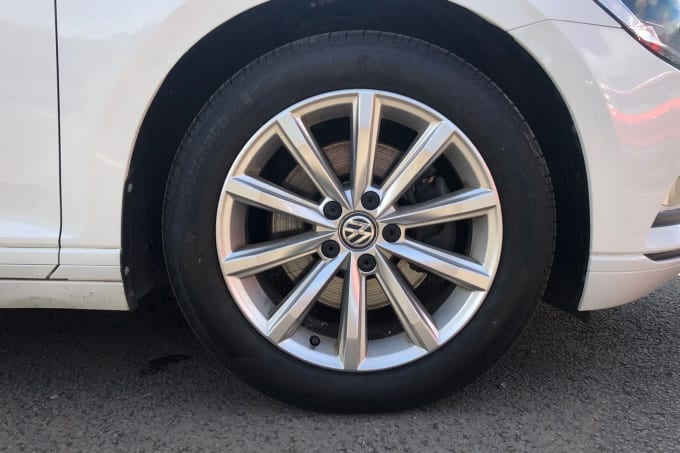 2019 Volkswagen Passat