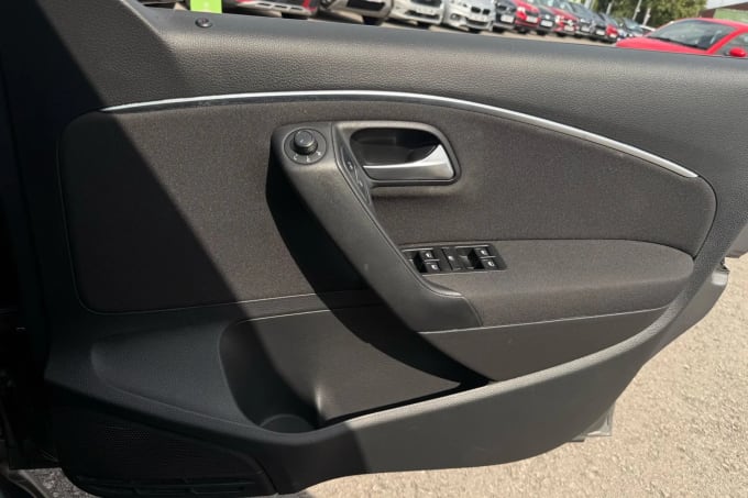 2016 Volkswagen Polo