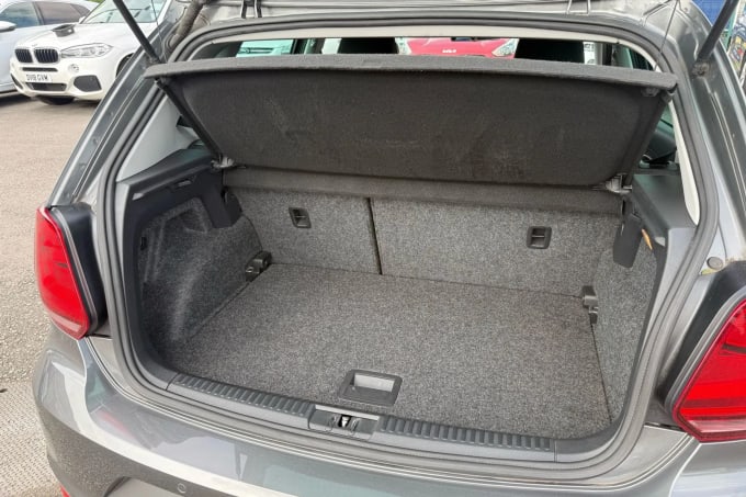 2016 Volkswagen Polo