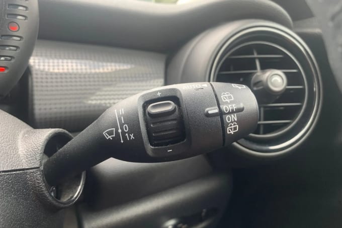 2016 Mini Hatch