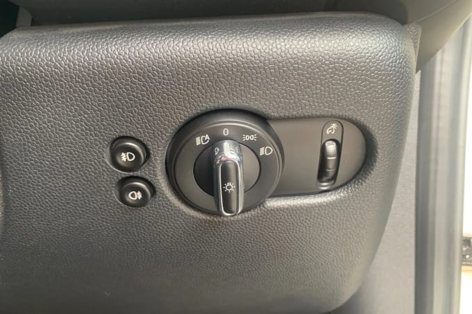 2016 Mini Hatch