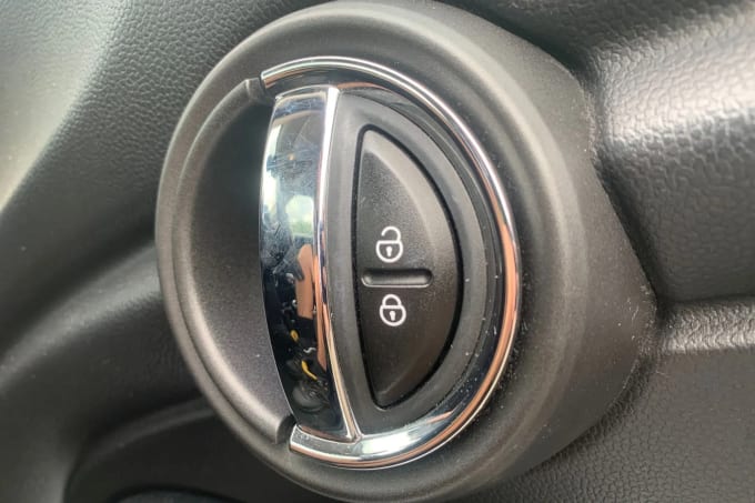 2016 Mini Hatch