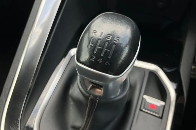 2021 Peugeot 5008
