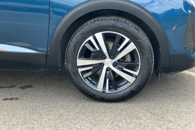 2021 Peugeot 5008