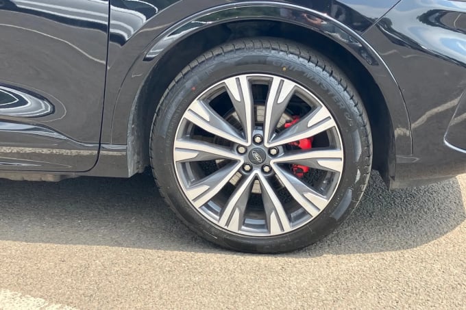 2022 Ford Kuga