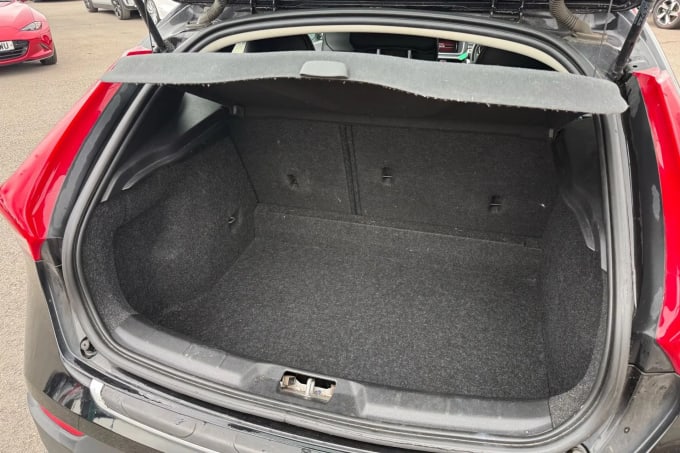 2018 Volvo V40