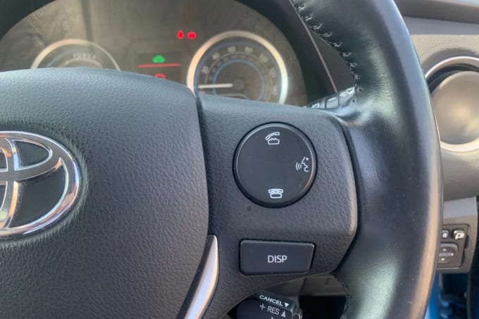 2015 Toyota Auris