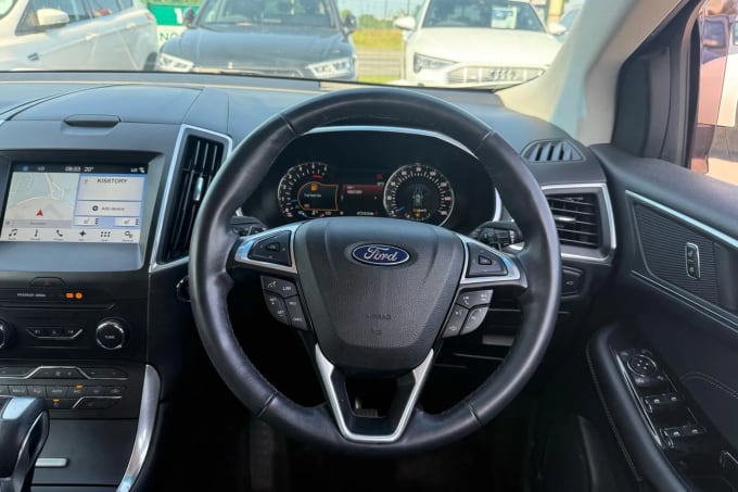2017 Ford Edge