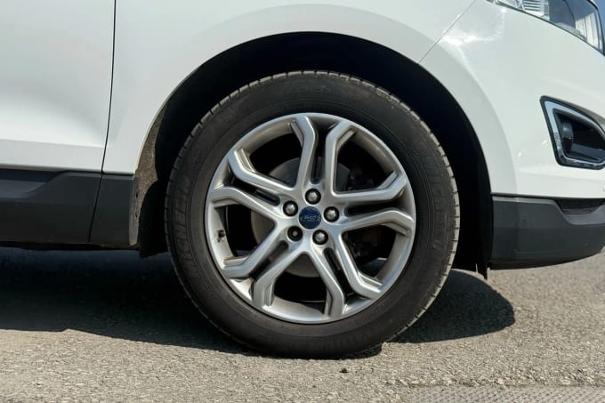 2017 Ford Edge