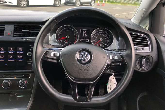 2019 Volkswagen Golf