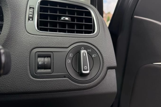 2017 Volkswagen Polo