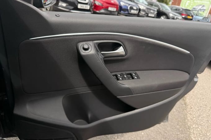 2017 Volkswagen Polo