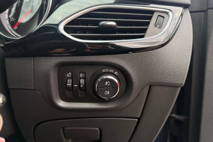 2017 Vauxhall Astra