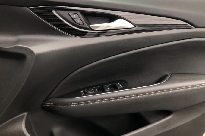 2020 Vauxhall Insignia