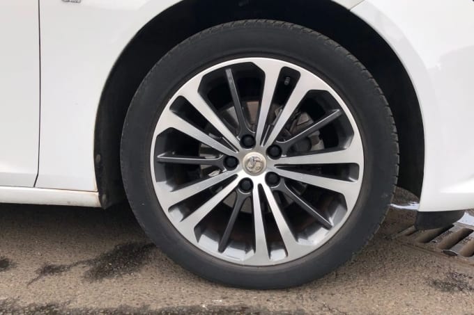 2020 Vauxhall Insignia