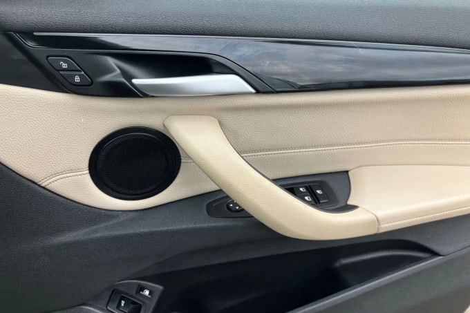 2021 BMW X1