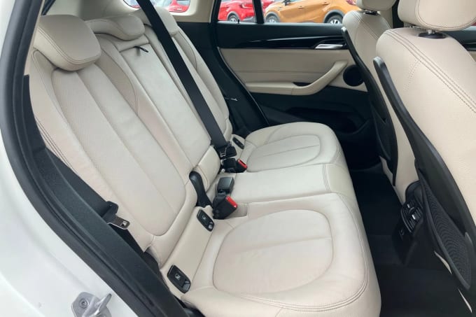 2021 BMW X1
