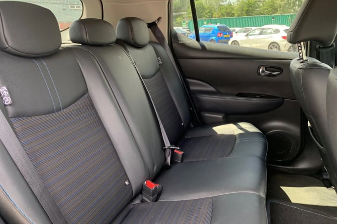 2022 Nissan Leaf