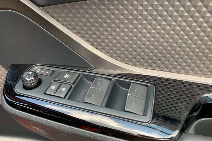 2021 Toyota C-hr
