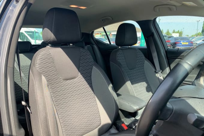 2020 Vauxhall Astra