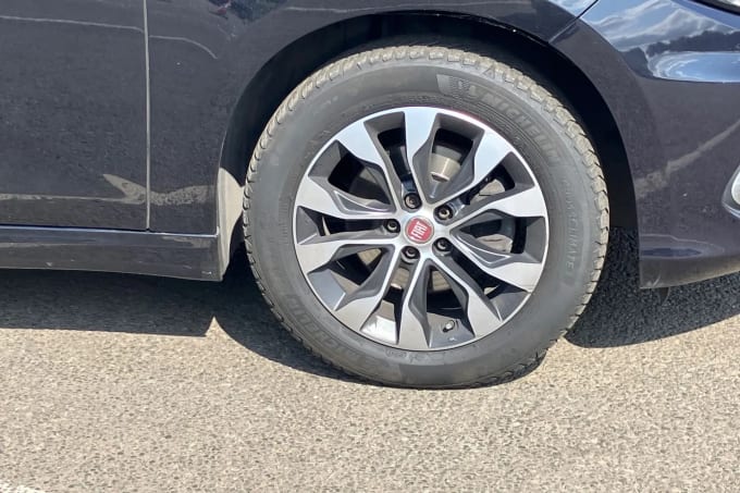 2020 Fiat Tipo