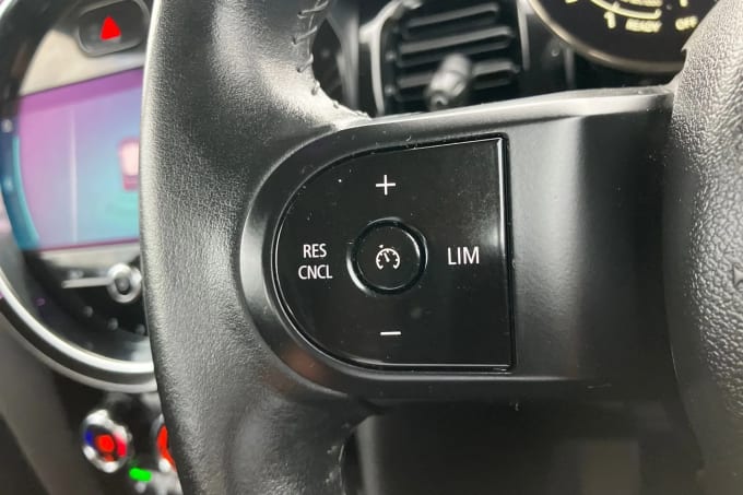 2022 Mini Hatch