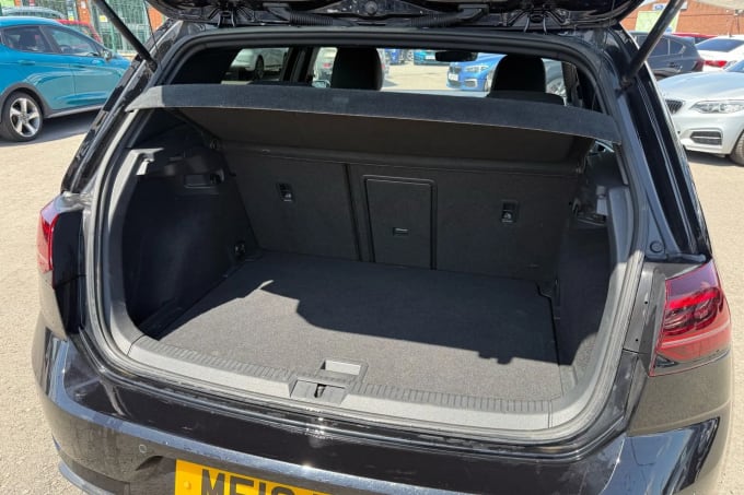 2019 Volkswagen Golf