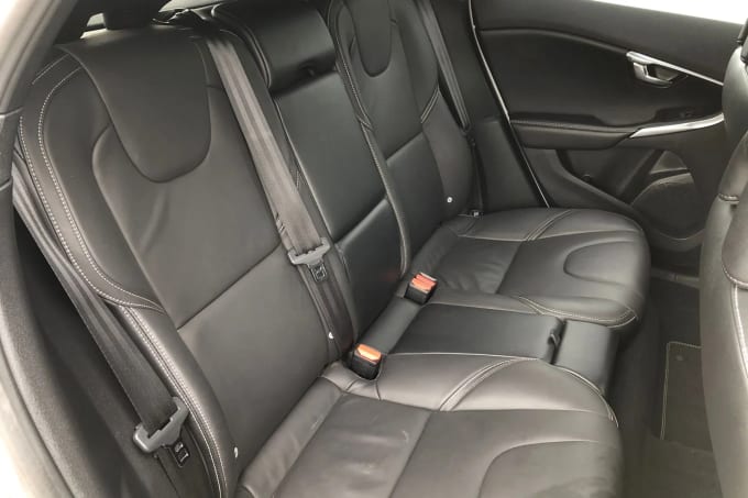 2018 Volvo V40
