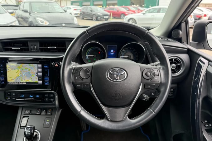 2017 Toyota Auris