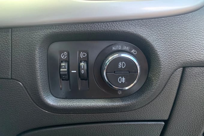 2019 Vauxhall Astra