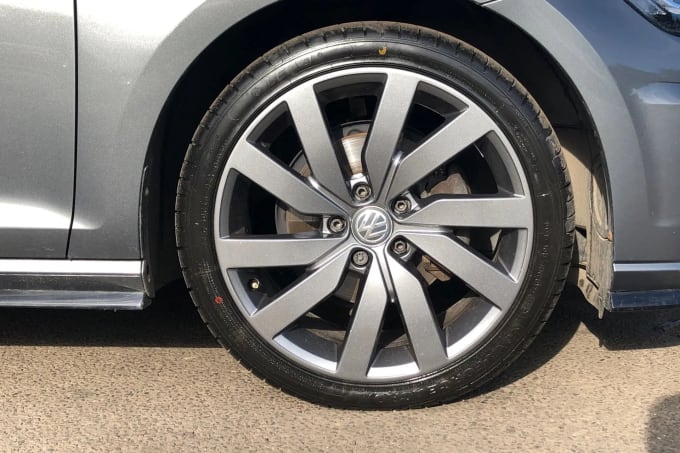 2019 Volkswagen Golf