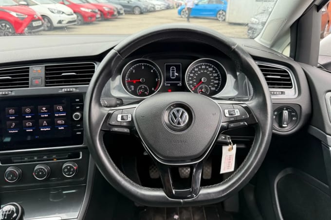 2019 Volkswagen Golf