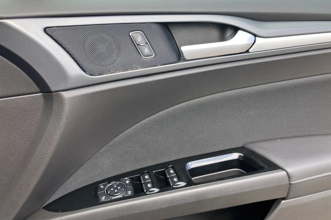 2019 Ford Mondeo