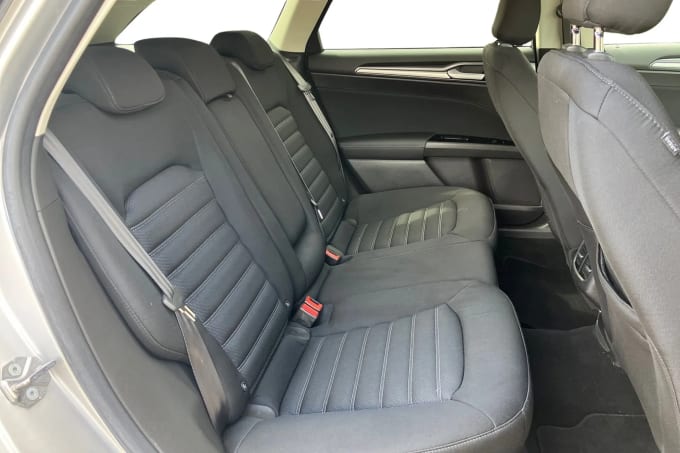 2019 Ford Mondeo