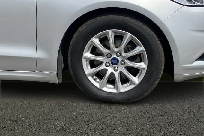 2019 Ford Mondeo