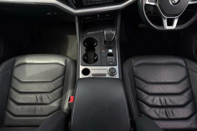 2019 Volkswagen Touareg